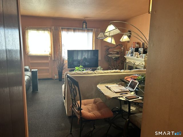 2 Camelot Drive 4, Bloomfield, CT 06002