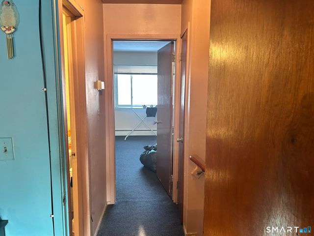 2 Camelot Drive 4, Bloomfield, CT 06002