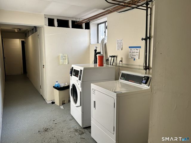 2 Camelot Drive 4, Bloomfield, CT 06002