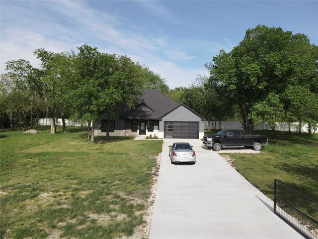 1911 US-HWY 69 Road, Greenville, TX 75401
