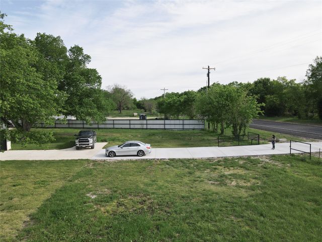 1911 US-HWY 69 Road, Greenville, TX 75401