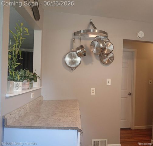 1624 Knowles Street, Ypsilanti Charter Township, MI 48198