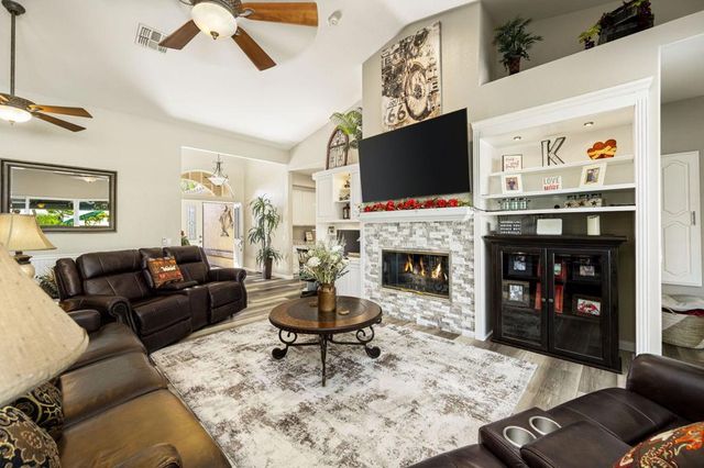 45829 Meadow Lake Drive, Indio, CA 92201