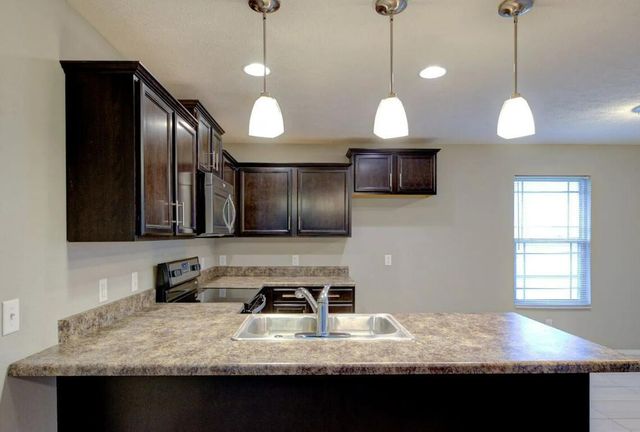 1702 N Hoover Drive, Ozark, MO 65721