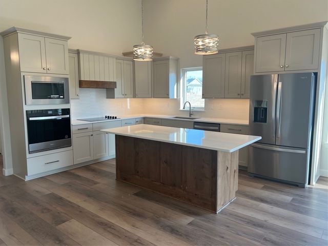 1336 Forest Ridge Court NE, Swisher, IA 52338