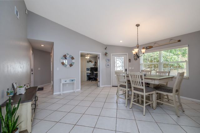 6 San Miguel Ct, Palm Coast, FL 32137