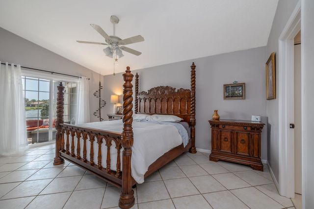 6 San Miguel Ct, Palm Coast, FL 32137