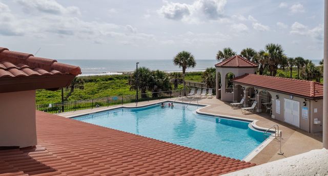 6 San Miguel Ct, Palm Coast, FL 32137