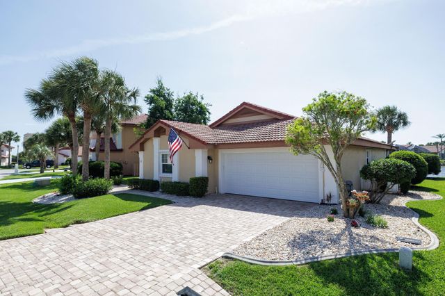 6 San Miguel Ct, Palm Coast, FL 32137