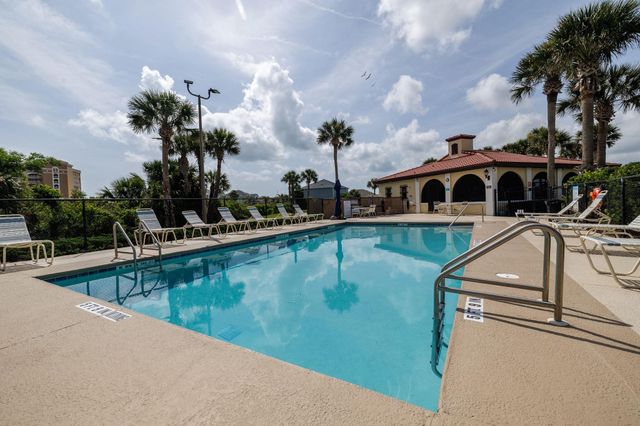 6 San Miguel Ct, Palm Coast, FL 32137