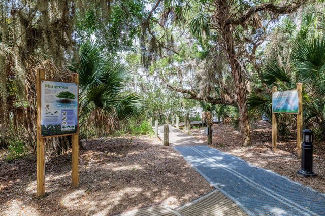 6 San Miguel Ct, Palm Coast, FL 32137