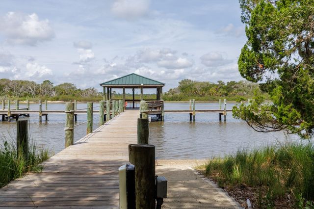 6 San Miguel Ct, Palm Coast, FL 32137