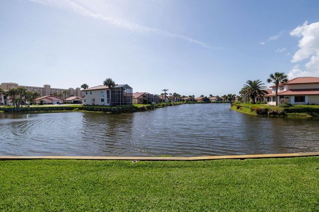 6 San Miguel Ct, Palm Coast, FL 32137