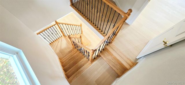 12 Shelly Avenue, Hartsdale, NY 10530