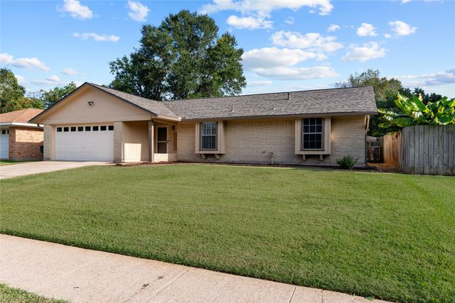 5302 Iris Circle, Bossier City, LA 71112