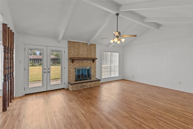 5302 Iris Circle, Bossier City, LA 71112