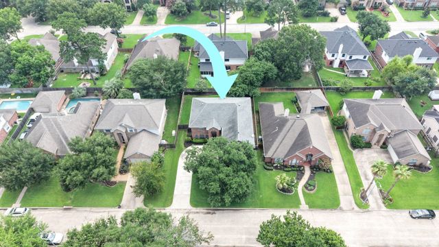 18718 Timber Glen Drive, Conroe, TX 77316