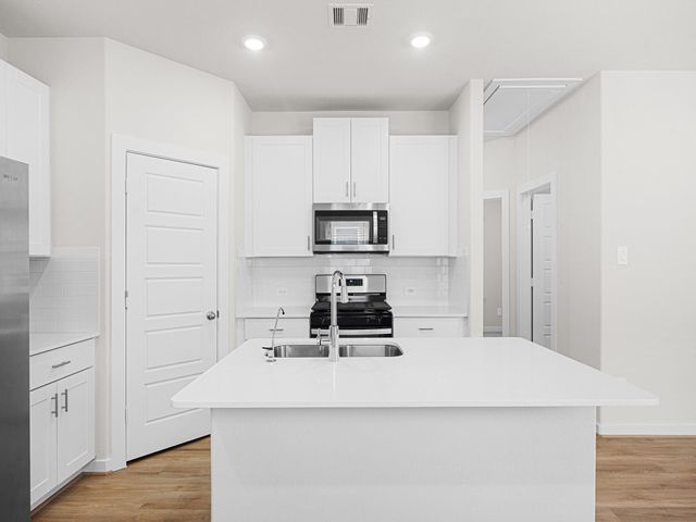 18718 Timber Glen Drive, Conroe, TX 77316