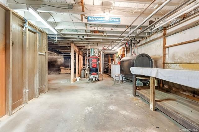 84 Bay Avenue, Hicksville, NY 11801