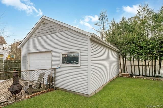 84 Bay Avenue, Hicksville, NY 11801