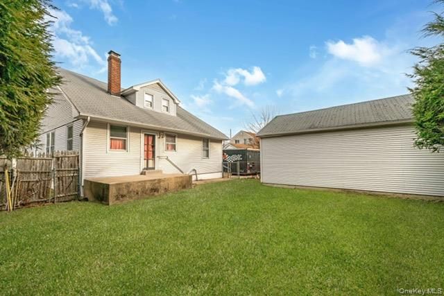 84 Bay Avenue, Hicksville, NY 11801