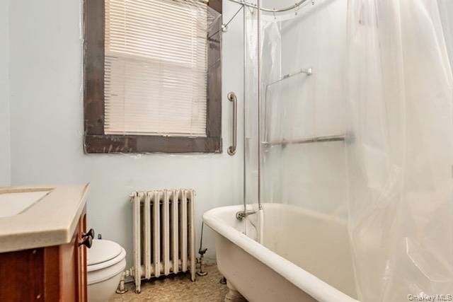 84 Bay Avenue, Hicksville, NY 11801