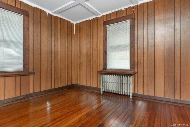 84 Bay Avenue, Hicksville, NY 11801