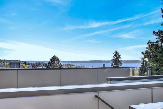 4142 44th Avenue SW, Seattle, WA 98116