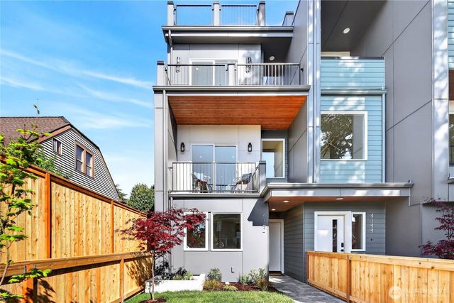 4142 44th Avenue SW, Seattle, WA 98116