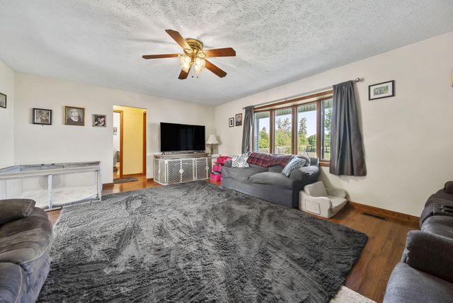 5939 Thompson Road, Ashville, OH 43103