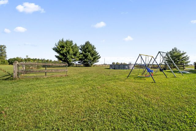 5939 Thompson Road, Ashville, OH 43103