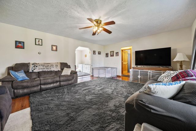 5939 Thompson Road, Ashville, OH 43103