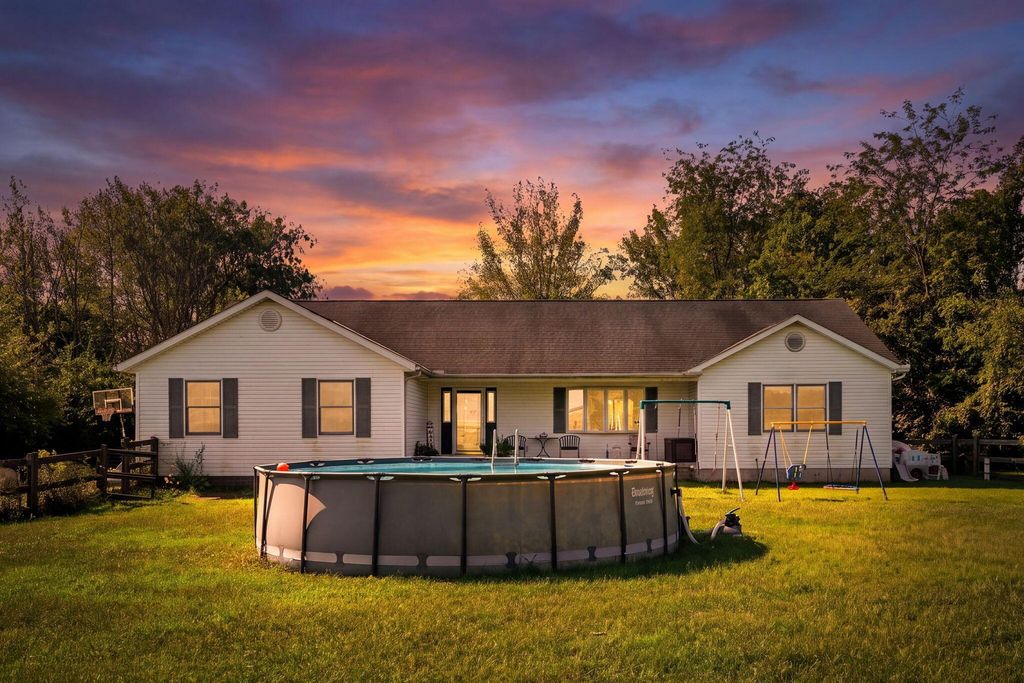 5939 Thompson Road, Ashville, OH 43103