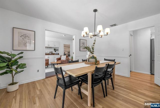 15 Cobbler Lane, Mahwah, NJ 07430