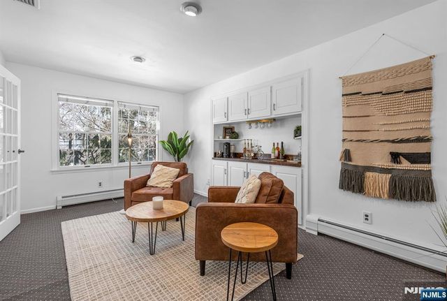 15 Cobbler Lane, Mahwah, NJ 07430