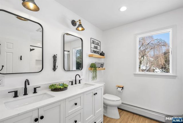 15 Cobbler Lane, Mahwah, NJ 07430