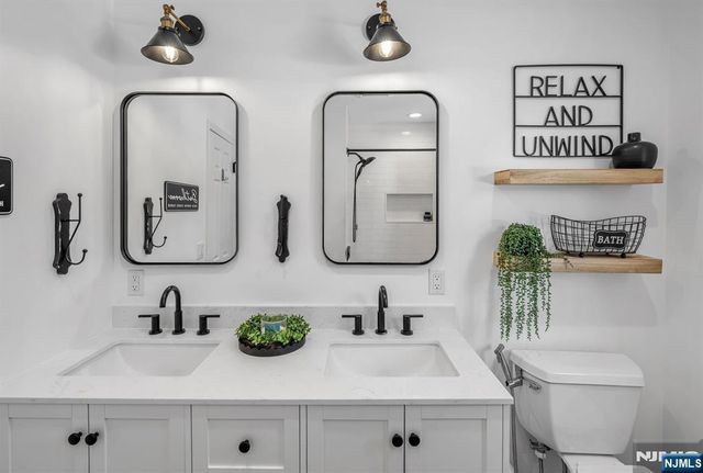 15 Cobbler Lane, Mahwah, NJ 07430