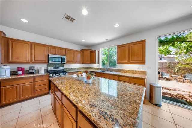 13703 Hidden Mesa Court, Victorville, CA 92394