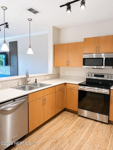 8290 GATE Parkway W 141, Jacksonville, FL 32216