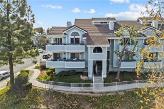 20305 Rue Crevier 585, Canyon Country, CA 91351