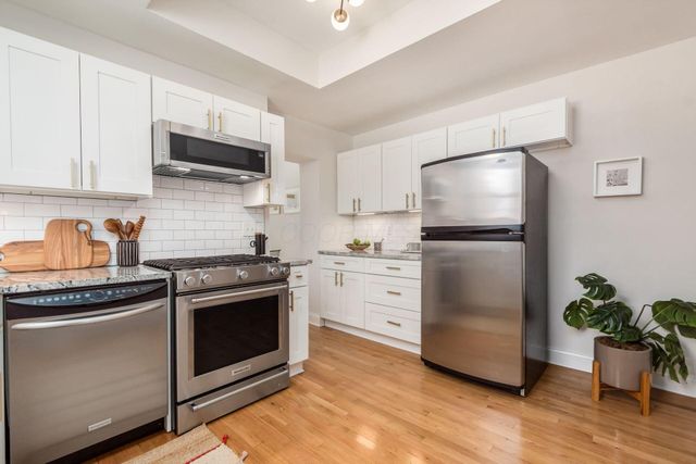 237 Collins Avenue, Columbus, OH 43215