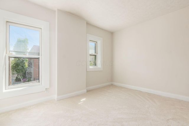 237 Collins Avenue, Columbus, OH 43215