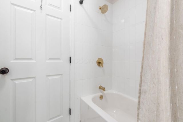 237 Collins Avenue, Columbus, OH 43215