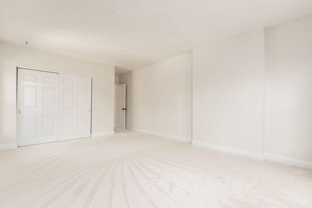237 Collins Avenue, Columbus, OH 43215