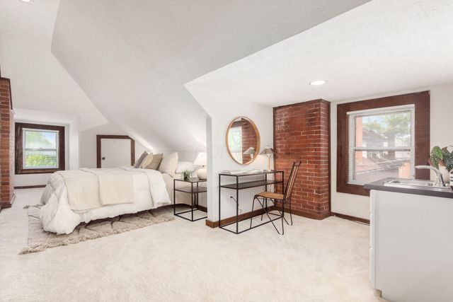 237 Collins Avenue, Columbus, OH 43215