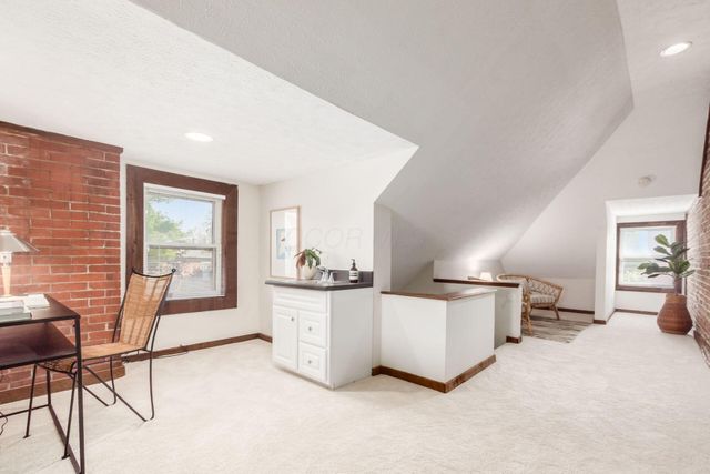 237 Collins Avenue, Columbus, OH 43215