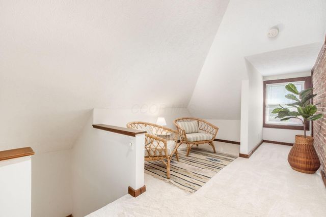 237 Collins Avenue, Columbus, OH 43215
