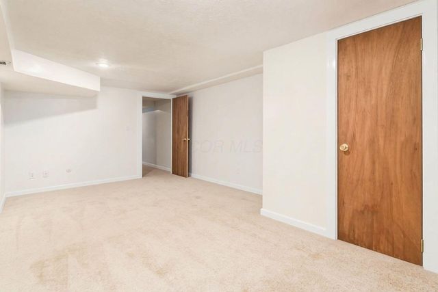 237 Collins Avenue, Columbus, OH 43215