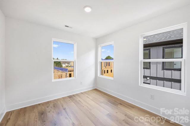 10723 Mallard Creek Road, Charlotte, NC 28262