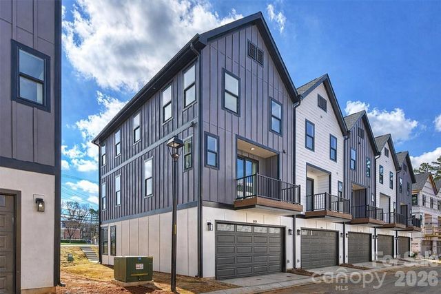 10723 Mallard Creek Road, Charlotte, NC 28262